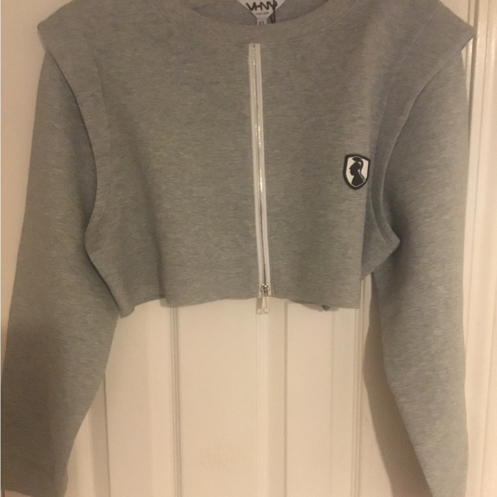 NWT VHNY New York Adorable Front Zipper Cropped Long Sleeve- XL